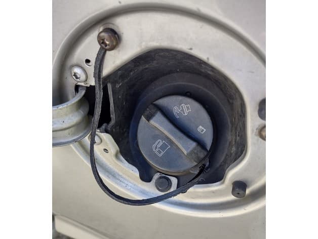 Photo of 2005 Chevy Colorado Gas Cap Tether