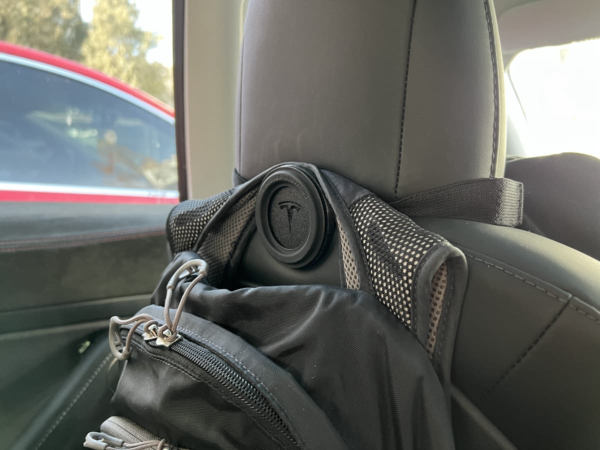 Tesla model 3 Magsafe Seat Hook preview