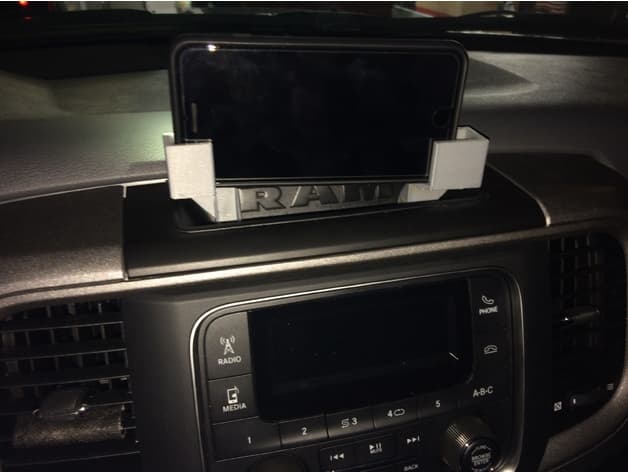 2019 ram 1500 phone holder preview