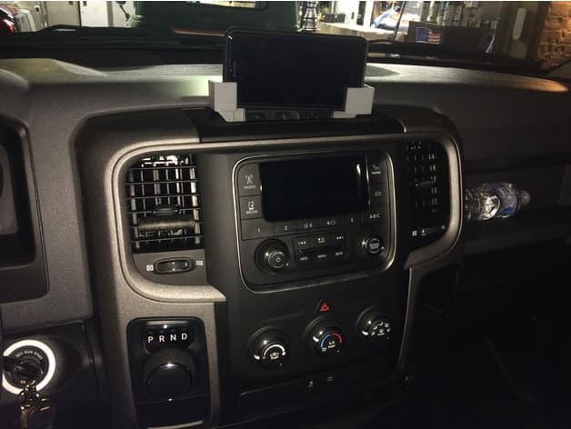 2019 ram 1500 phone holder preview