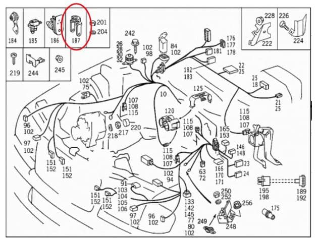 Mercedes-Benz Plastic Clamp 0009880676 preview