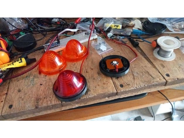 Stop / Trurn indicator housing Critroen 2CV Citronnete Mehari - image 4 of 6