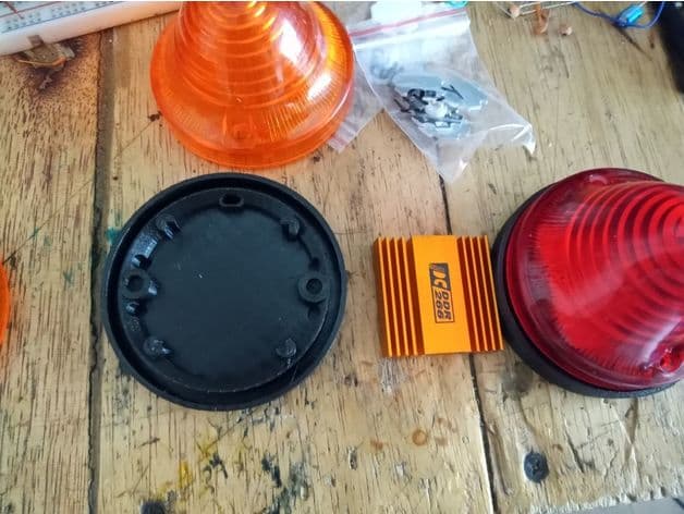 Stop / Trurn indicator housing Critroen 2CV Citronnete Mehari - image 6 of 6