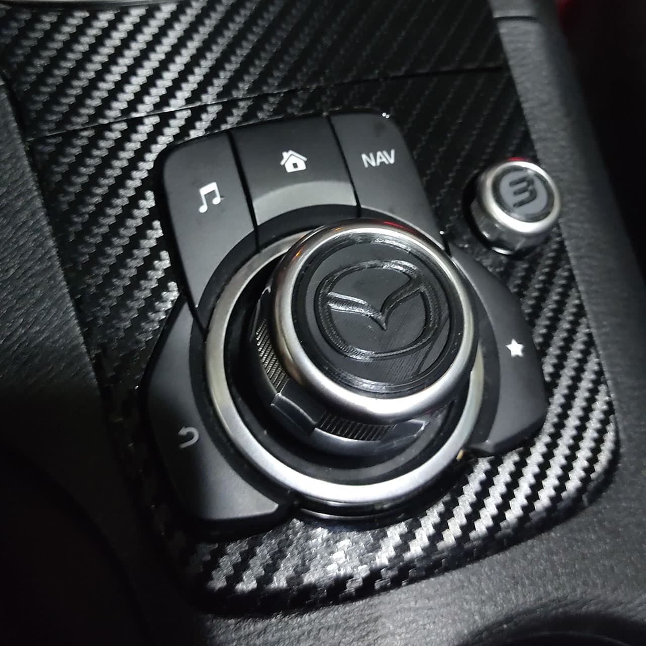 Photo of Mazda 3 - Diales navegación / Navigation dials