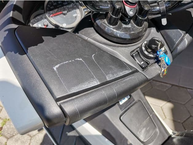 Honda Forza 300 Box Clip preview