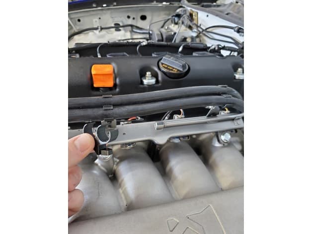 Honda K20 K24 Fuel Rail Hose Mount Clip preview