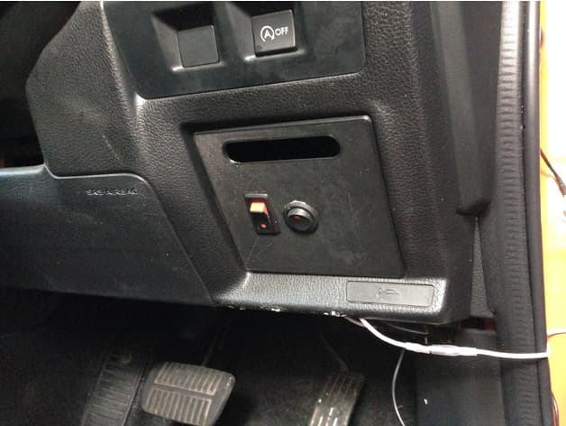 Subaru XV fuse box cover - image