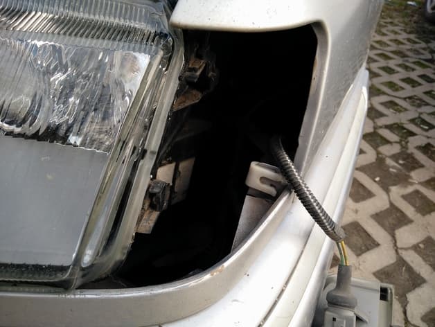 Peugeot Citroen clip - image