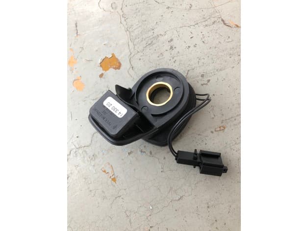 Photo of Porsche Cayenne 2003 rear wiper cover