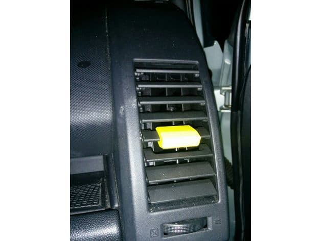 Mazda airvent adjust - image
