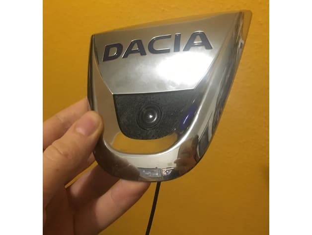 Dacia Lodgy Front Camera inside Emblem - image