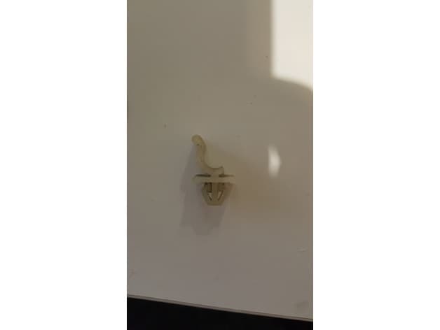 Photo of Nissan X-Trail hood support fastening clip