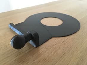 Photo of Opel Ampera / Chevrolet Volt magnetic phone cd mount nut