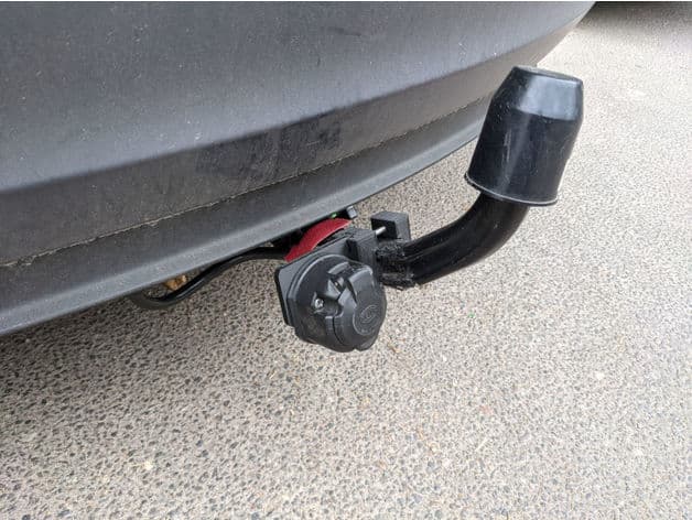 Replacement for Tesla Model 3 hitch plug - image