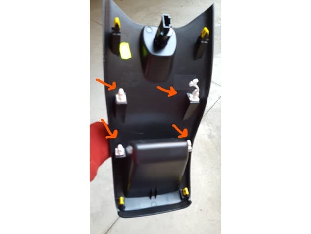 Renault Kadjar clip for armrest cabinet - image