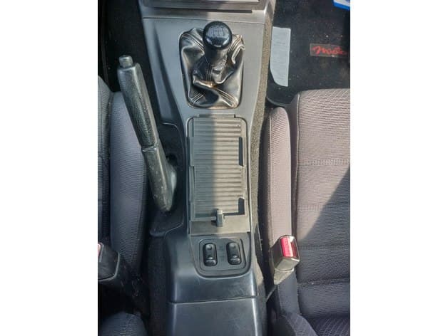 Mazda MX5 NA ash tray phone holder with charger and nfc - image