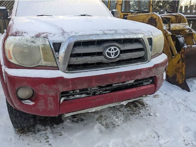 Toyota Tacoma 2nd Gen (2005-2011) Grille Emblem - image