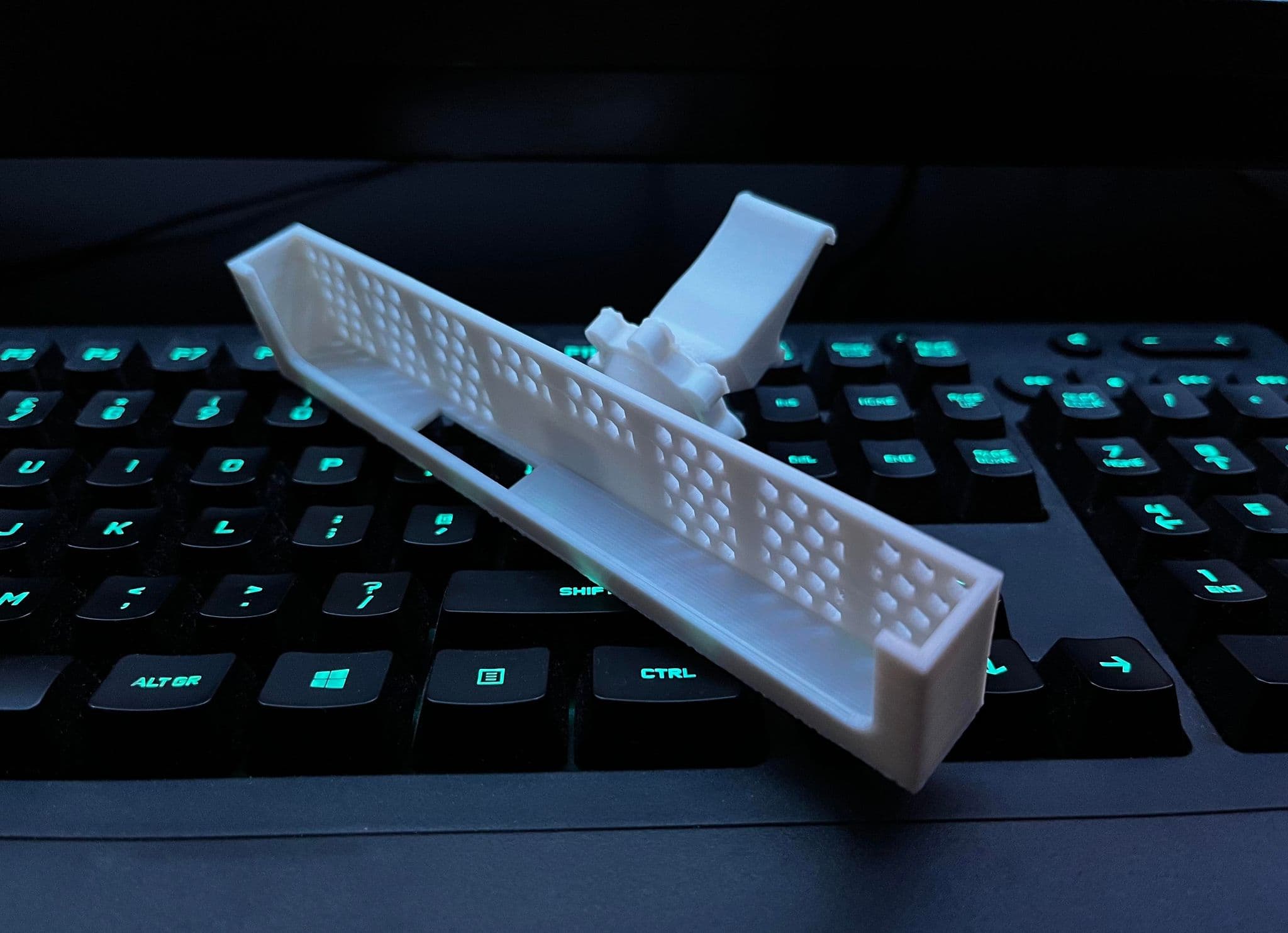 Astra J iPhone 13 holder - image