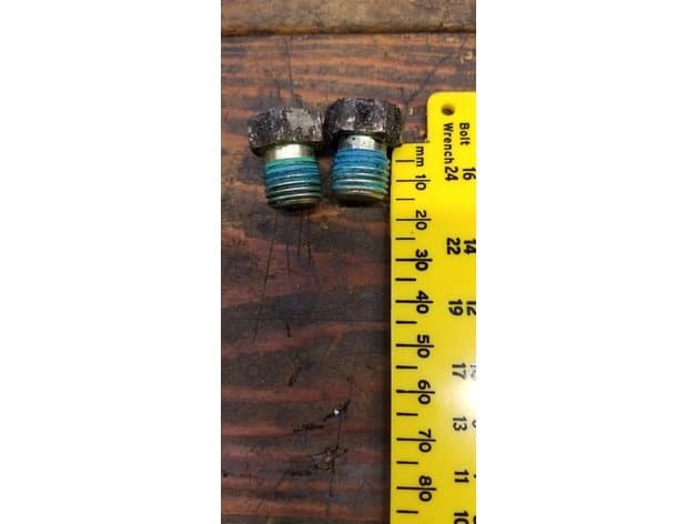 Photo of porsche 928 knock sensor mount bolt