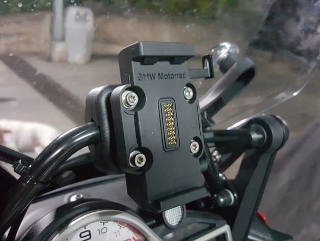 GPS to Nuvi adapter for BMW vehicles - image