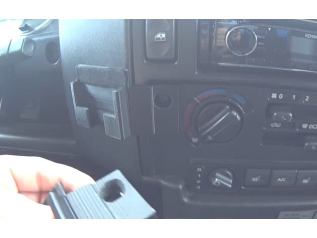 Photo of phone holder in the Land Rover Defender