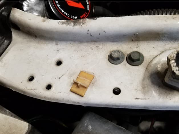 Fox Body Ford Mustang hood prop retaining clip - image