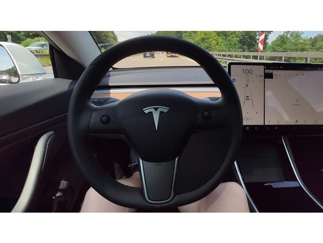 Tesla Model 3 Steering Wheel Adapter - image