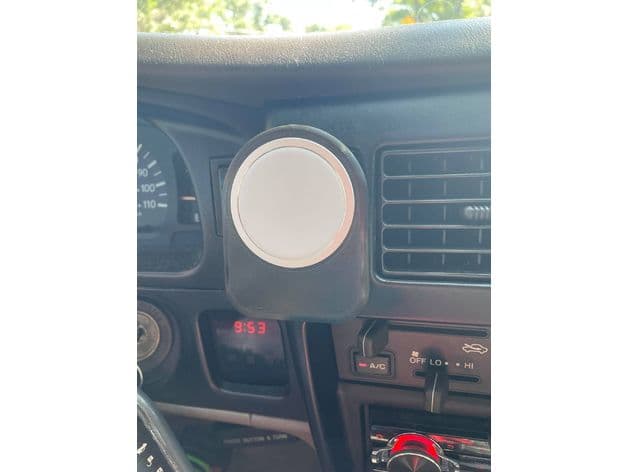 iPhone MagSafe Tacoma Dash Mount - image