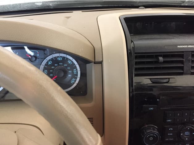 Photo of 2012 Escape S8 phone mount