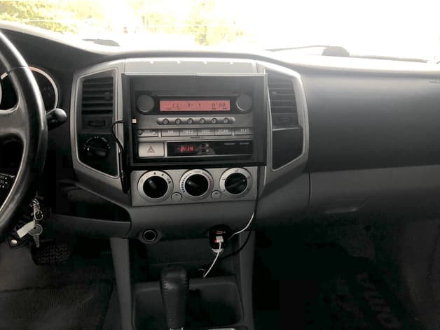 Photo of Tacoma dash mini-iPad Slider