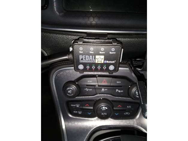 Photo of Dodge Challenger >2015 Pedal Commander Clip