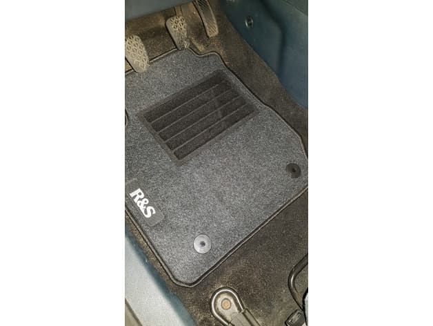Ford Fiesta MK7 Carpet Mat Clip Adapter preview