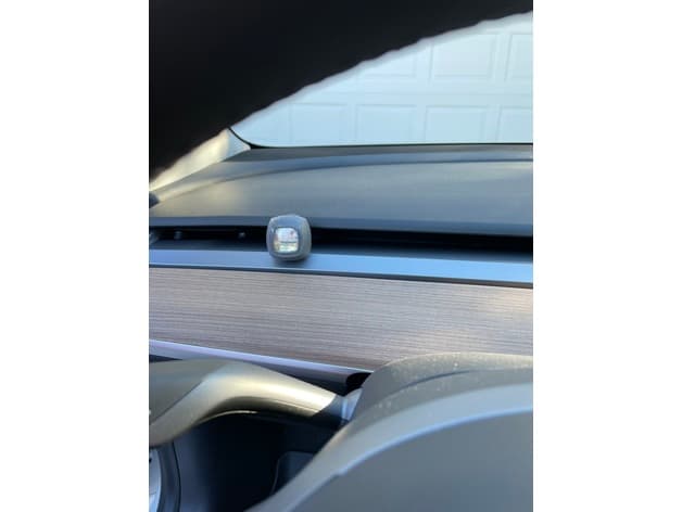 Photo of Tesla Model 3 Febreeze Vent Clip