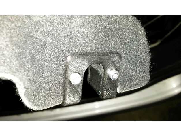 Photo of ford fiesta 2012 parcel shelf hinge clip
