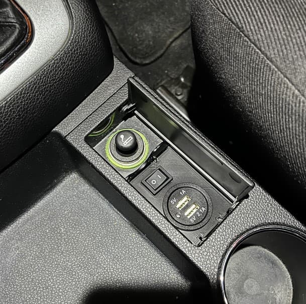 FORD MONDEO MK3 USB CHARGER preview