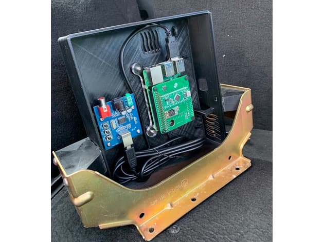 Photo of E39 Raspberry Pi CD-Changer Replacement