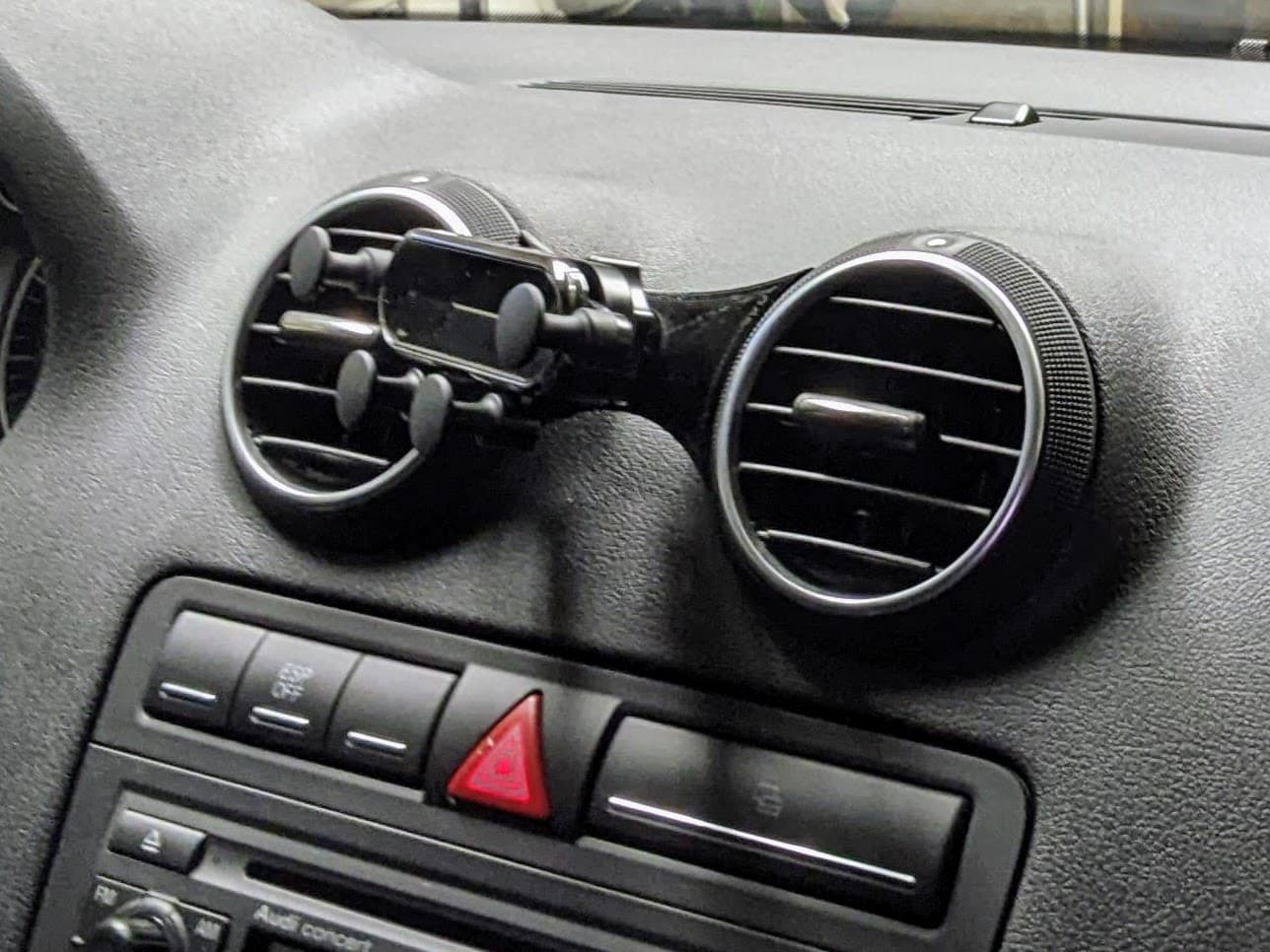 Audi A3 8P (2003–2013) Smartphone Mount preview