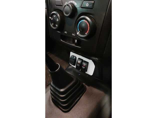 Photo of Isuzu Dmax bottom center piece
