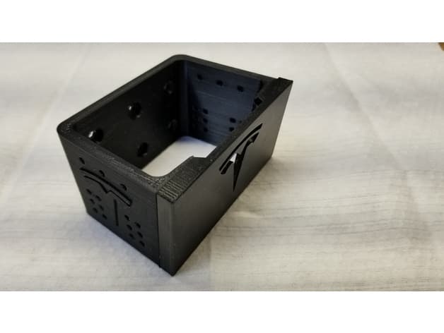 Tesla UMC wall mount 1.0 preview