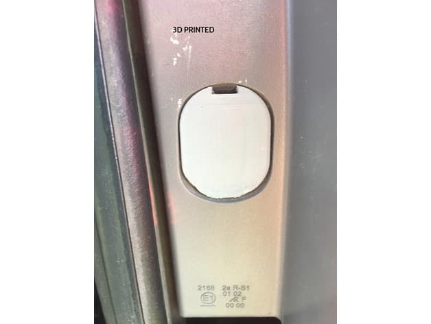 Photo of Honda Cr-v rear taillights mount screw cover