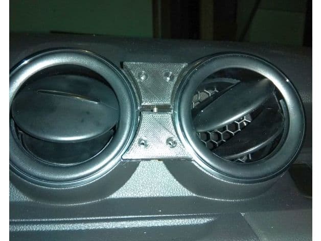 Photo of Dacia Duster 2018 - holder for ventilation grid