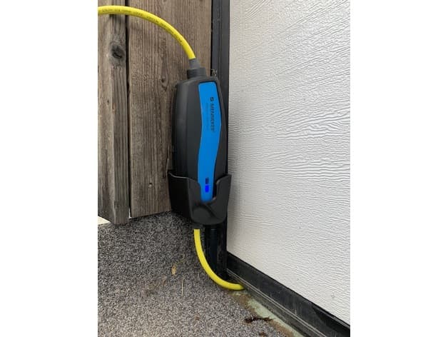 Holder for Volvo T8 hybrid charger preview