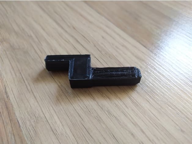 Compact rear shelf retaining clip for BMW E46 preview
