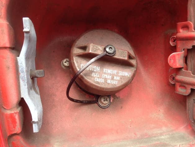 Photo of Mitsubishi Gas Cap Tether