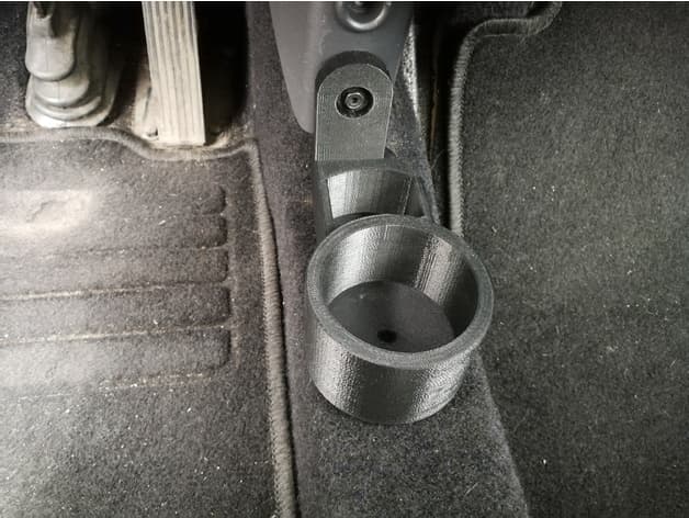A cup/drink holder for Smart Fortwo 450. preview