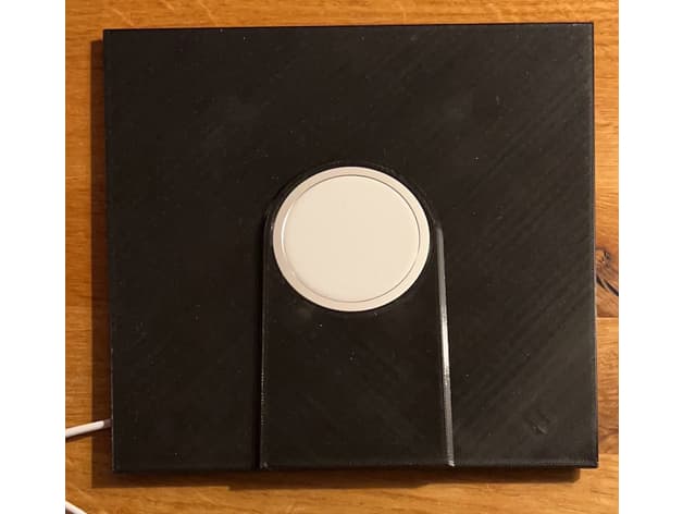 Tesla Model 3 MagSafe console plate for iPhone 13 Pro preview