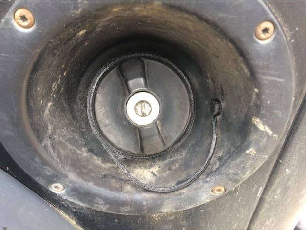 Photo of Jeep TJ Gas Cap Tether
