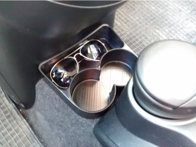 Photo of Mazda2 Cupholder