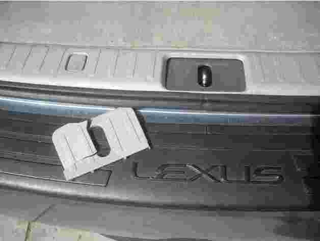 Photo of LEXUS RX350 Rear Door Latch Cover