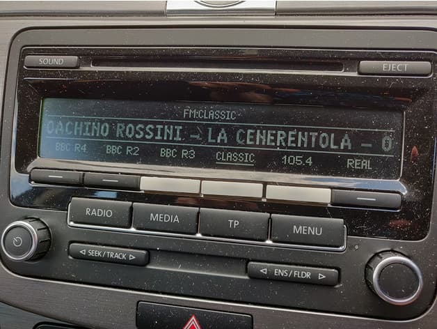 Photo of VW Passat Radio Button